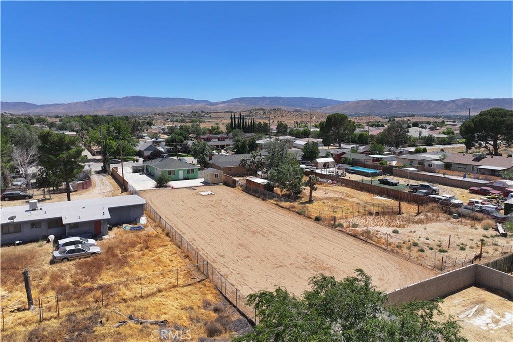 3333 W Avenue L4, Lancaster, CA 93536