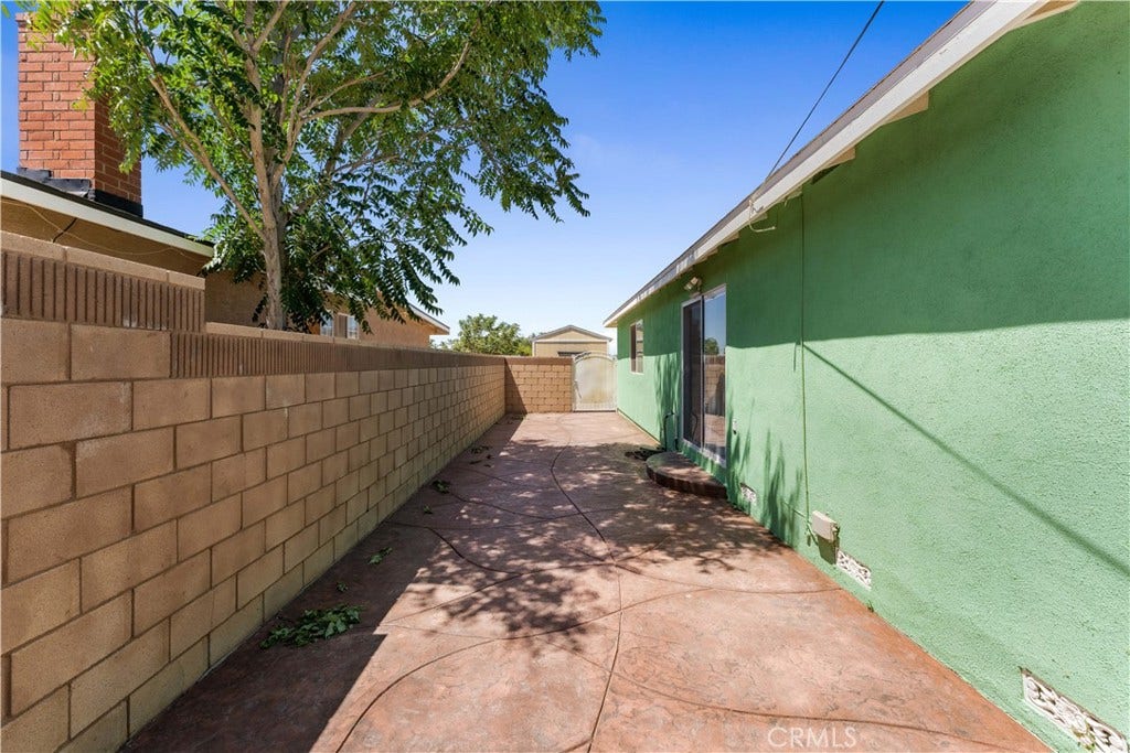 3333 W Avenue L4, Lancaster, CA 93536