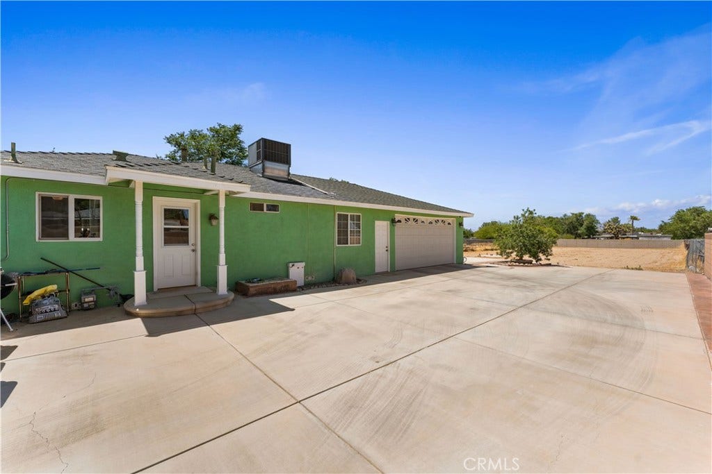 3333 W Avenue L4, Lancaster, CA 93536