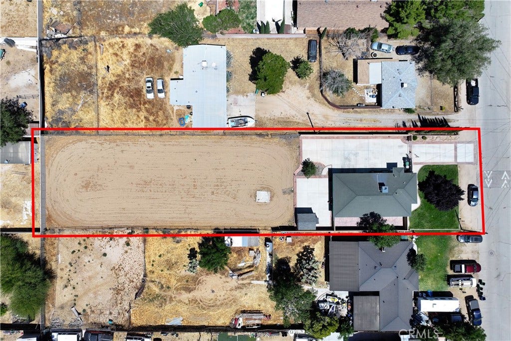3333 W Avenue L4, Lancaster, CA 93536