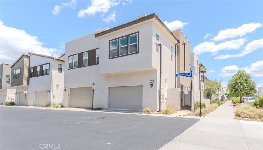 Property photo for 27504 Illumination Court, Valencia, CA