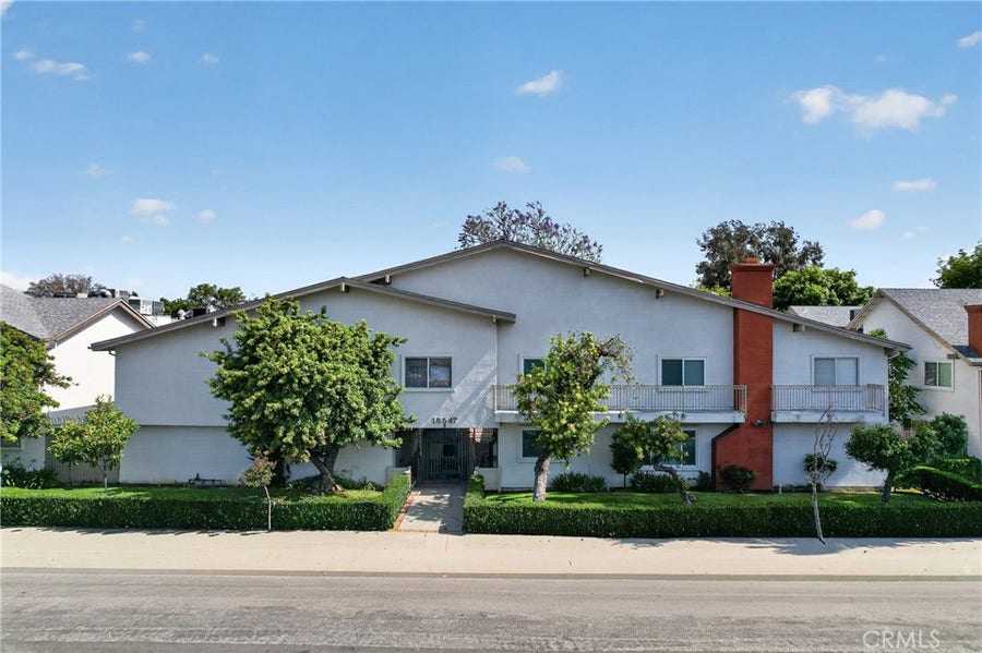 Property photo for 18547 Collins Street, #B23, Tarzana, CA