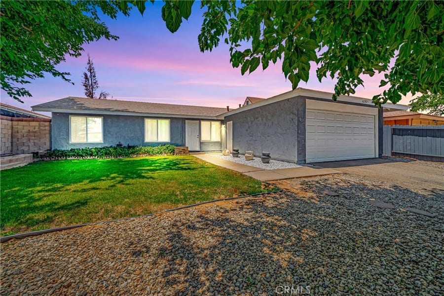 Property photo for 42921 Alep, Lancaster, CA