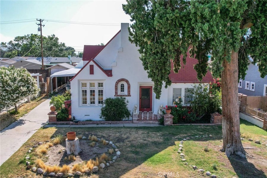 Property photo for 44651 Beech Avenue, Lancaster, CA