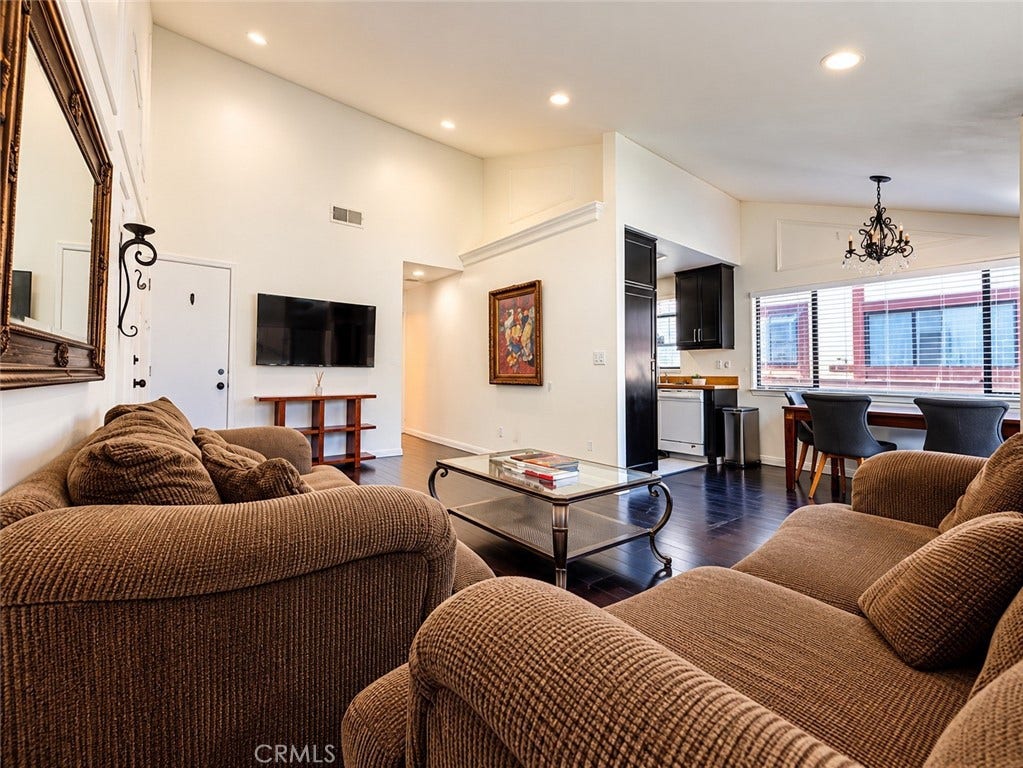 18105 Sundowner Way, #978, Canyon Country, CA 91387