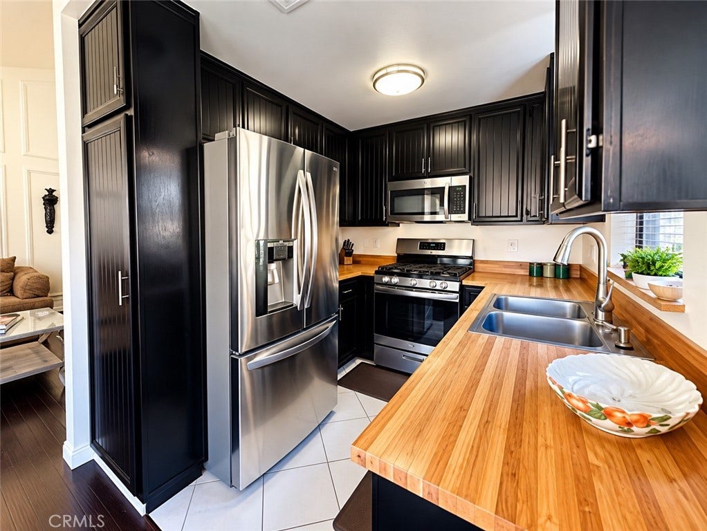 18105 Sundowner Way, #978, Canyon Country, CA 91387