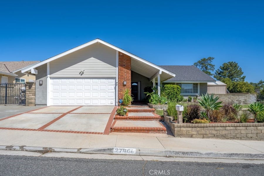 Property photo for 27461 Garza, Saugus, CA
