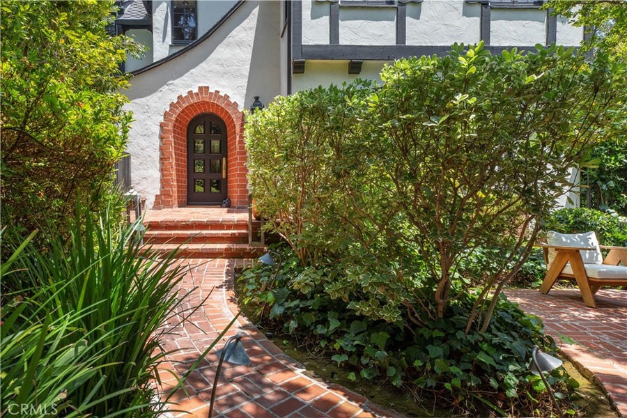 Property photo for 5531 Red Oak, Los Angeles, CA