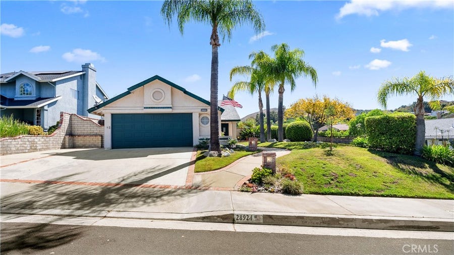 Property photo for 28924 Raintree Lane, Saugus, CA