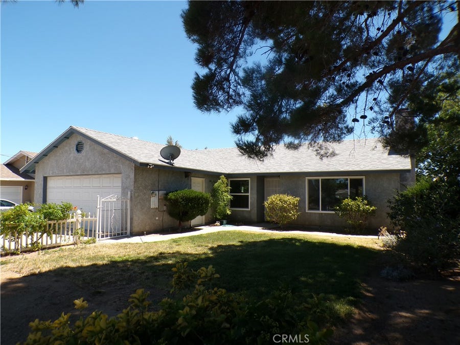 Property photo for 5102 W Avenue L10, Quartz Hill, CA