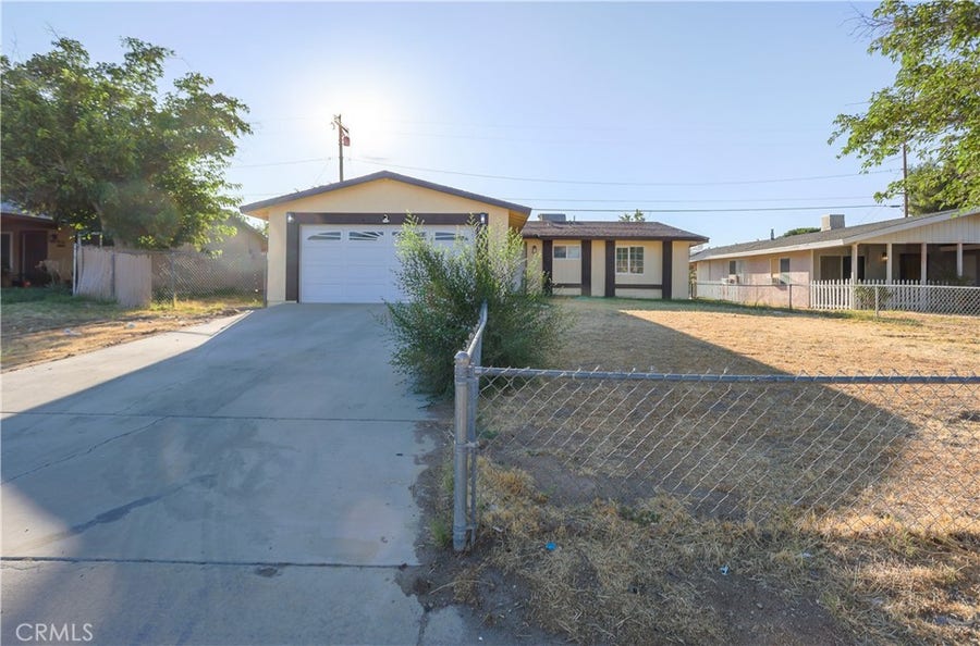 Property photo for 3340 Roxbury, Rosamond, CA