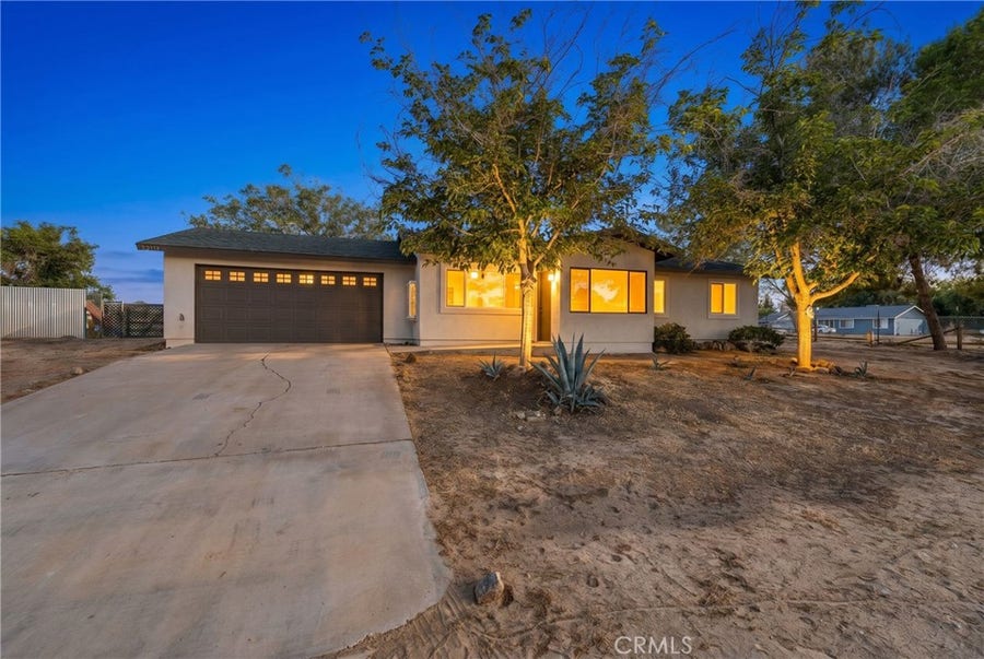 Property photo for 16114 Valeport, Lancaster, CA