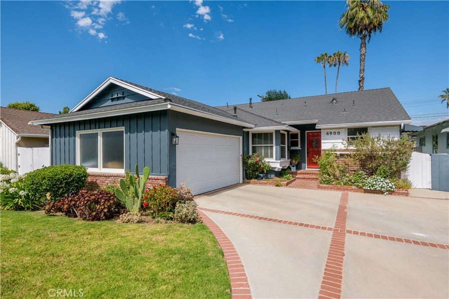 Property photo for 6900 Bianca, Lake Balboa, CA