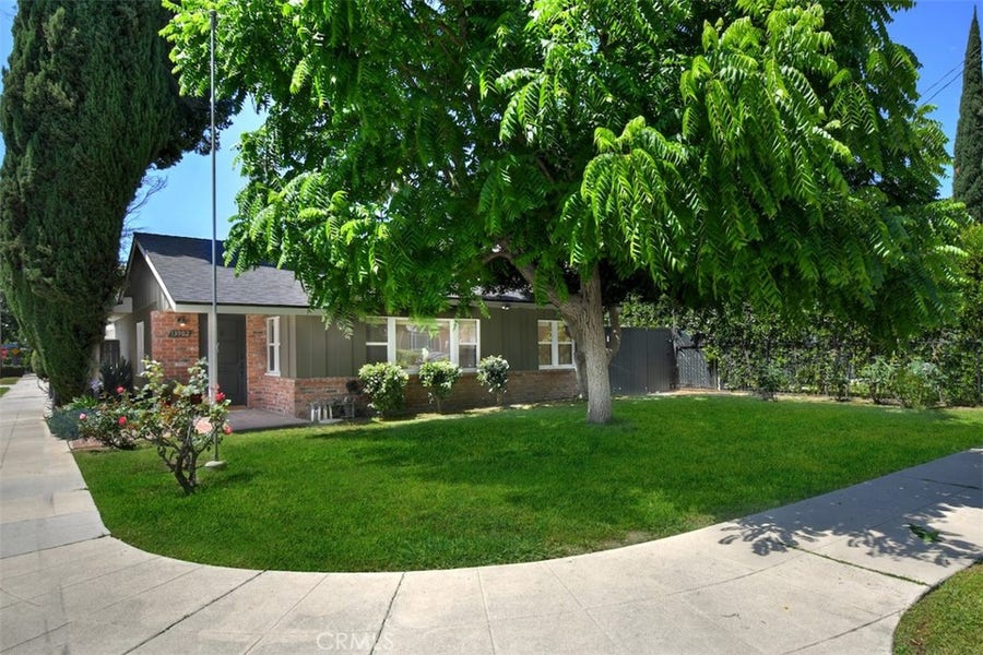 Property photo for 13902 Calvert Street, Valley Glen, CA