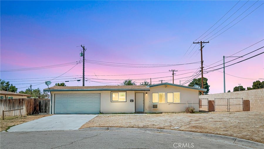 Property photo for 2005 W Oldfield, Lancaster, CA
