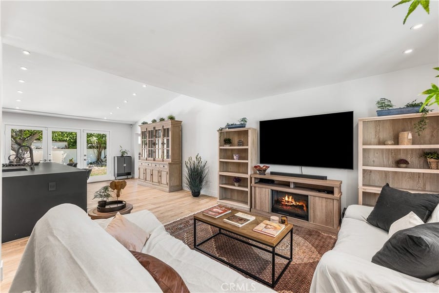 Property photo for 5910 Alonzo, Encino, CA