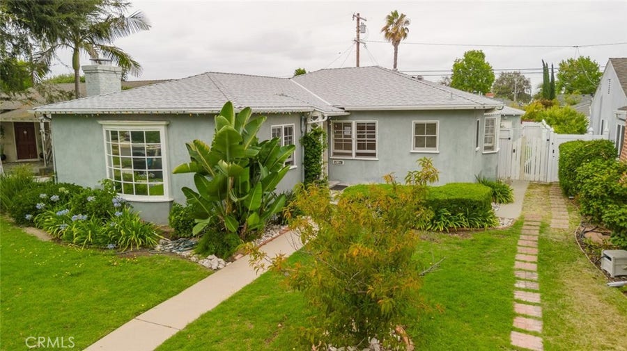 Property photo for 3916 Rose Avenue, Long Beach, CA