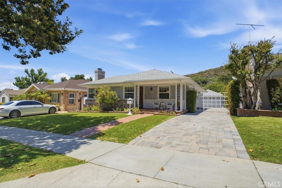 Property photo for 2049 E Glenoaks, Glendale, CA