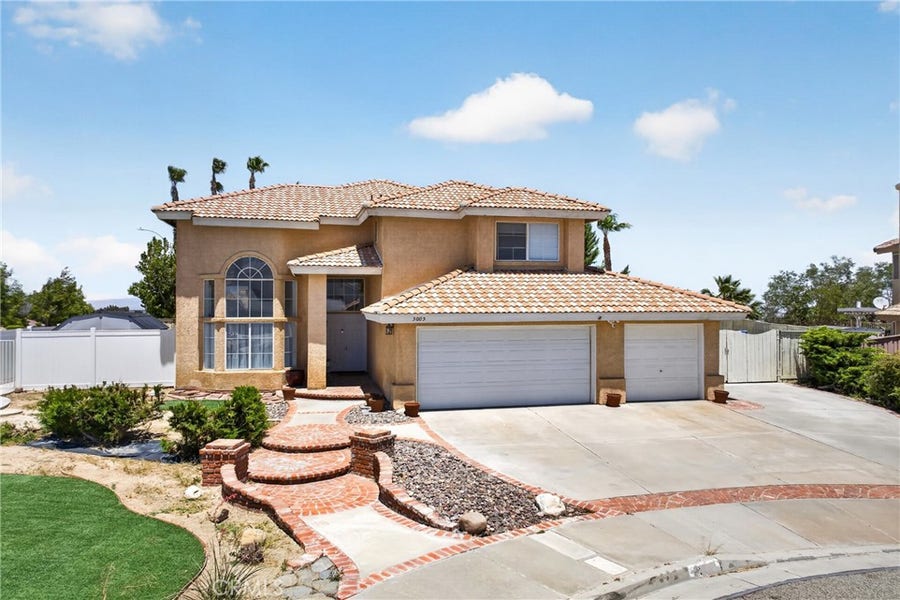 Property photo for 3005 Chuckwagon Road, Palmdale, CA