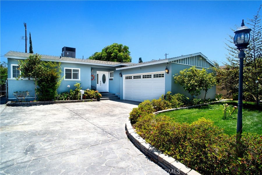 Property photo for 14200 Gager st, Arleta, CA