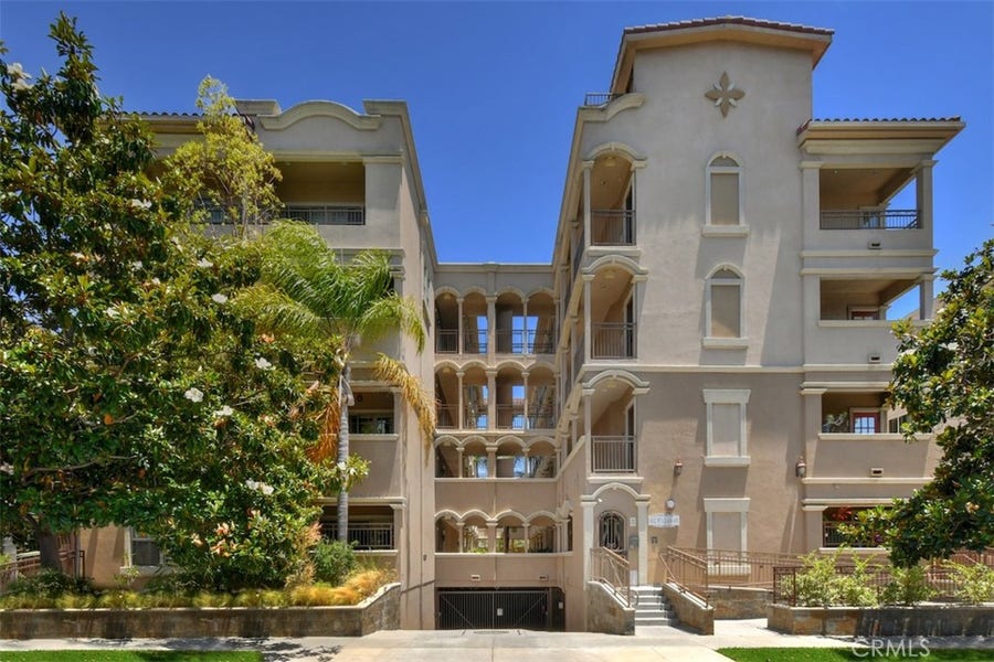 Property photo for 432 S Willaman Drive, #401, Los Angeles, CA