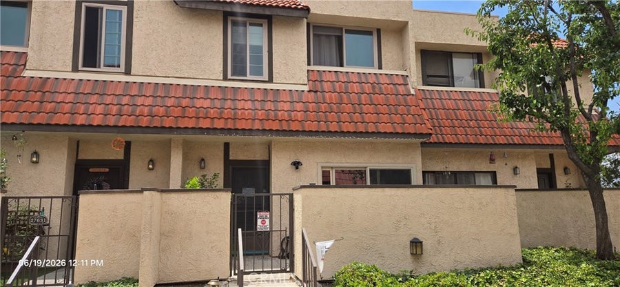 Property photo for 27631 Nugget, #5, Canyon Country, CA