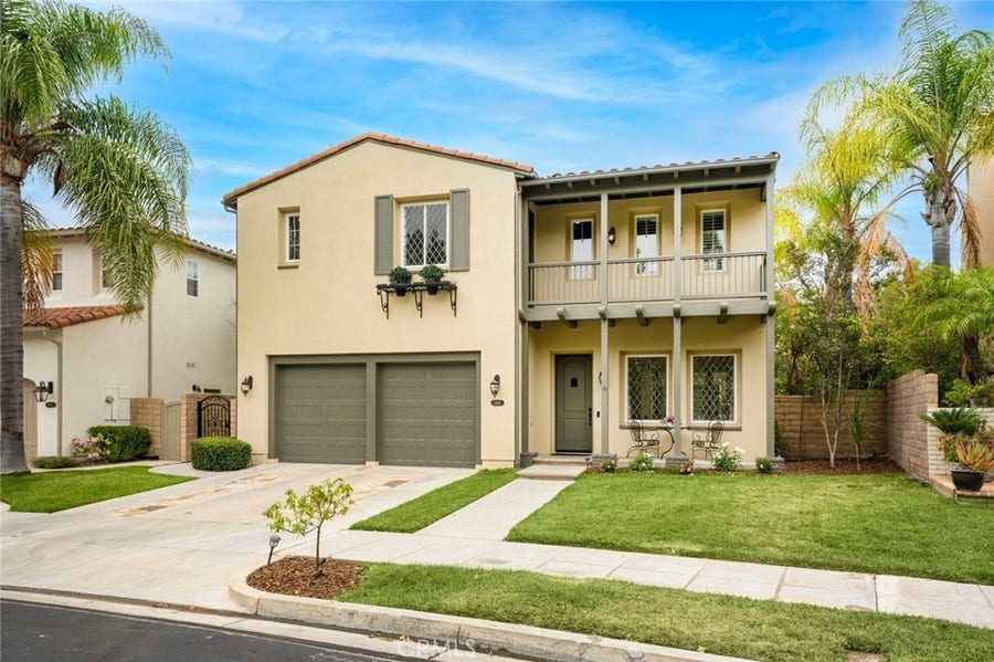 Property photo for 26911 Beverly Glen Court, Valencia, CA