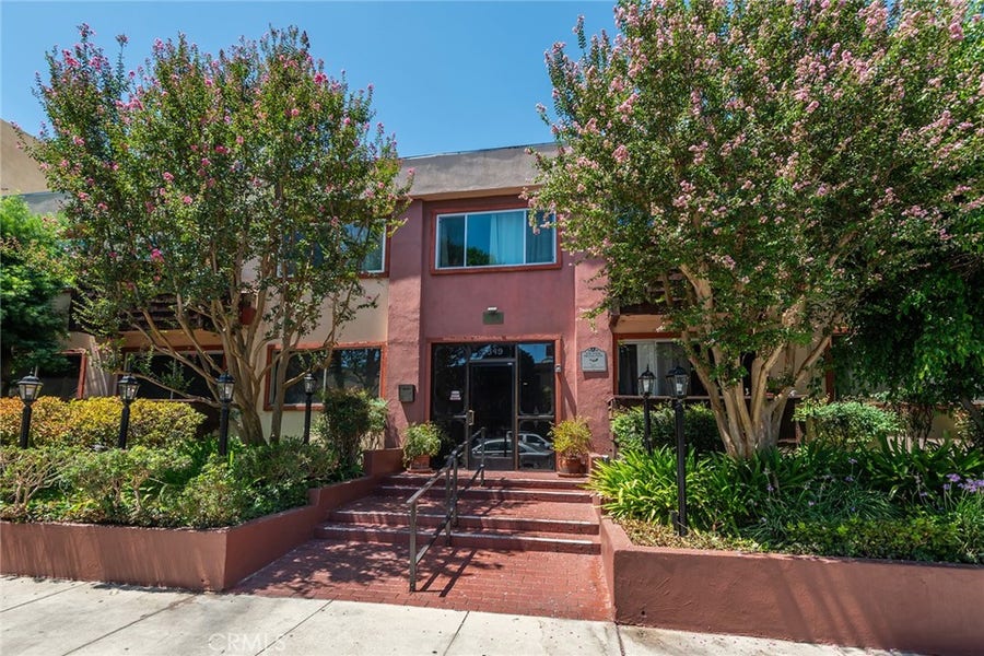 Property photo for 5349 Newcastle, #20, Encino, CA