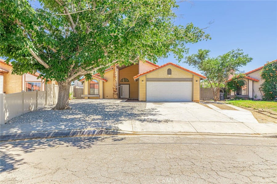 Property photo for 1544 E Norberry, Lancaster, CA