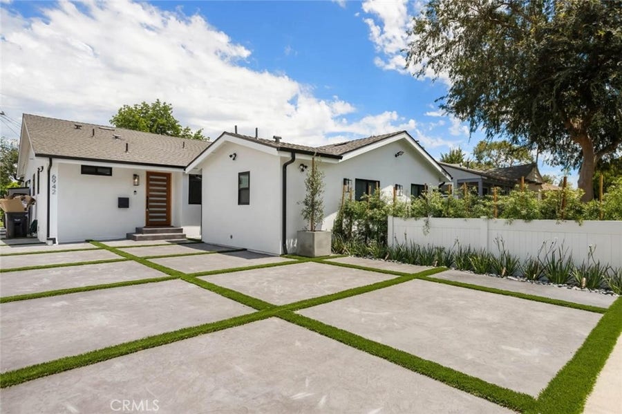 Property photo for 6942 Wystone Ave, Reseda, CA