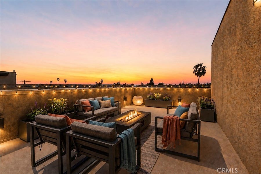 Property photo for 13219 Victory Boulevard, Valley Glen, CA