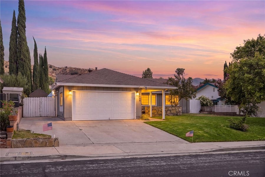 Property photo for 28948 Flowerpark Drive, Canyon Country, CA