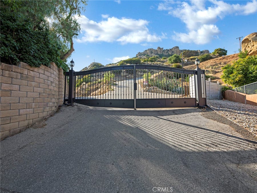 Property photo for 501 Thompson Avenue, Chatsworth, CA