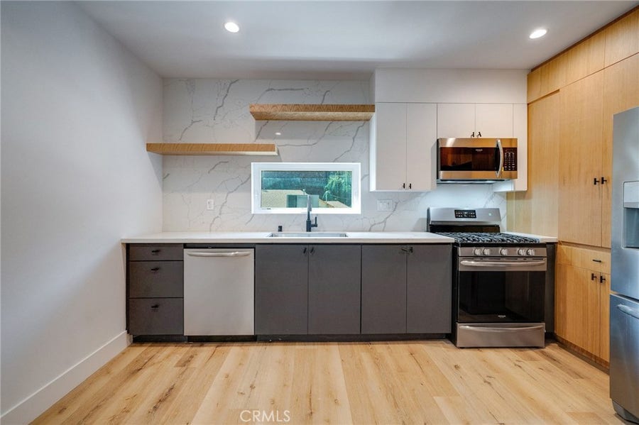 Property photo for 6201 La Mirada, #8, Los Angeles, CA