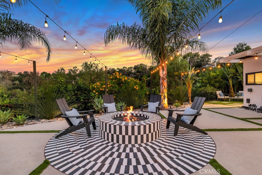 Property photo for 21520 Arcos, Woodland Hills, CA