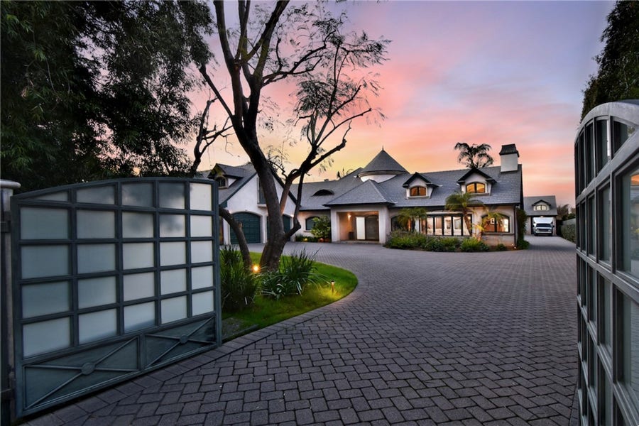 Property photo for 13157 Chandler Boulevard, Sherman Oaks, CA
