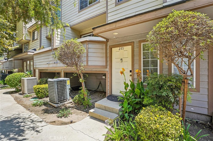 Property photo for 11150 Glenoaks Boulevard, #271, Pacoima, CA