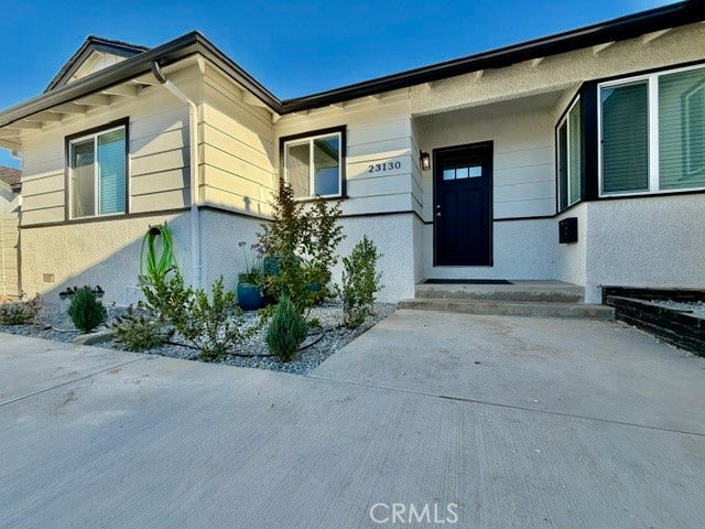 Property photo for 23130 Hartland, West Hills, CA