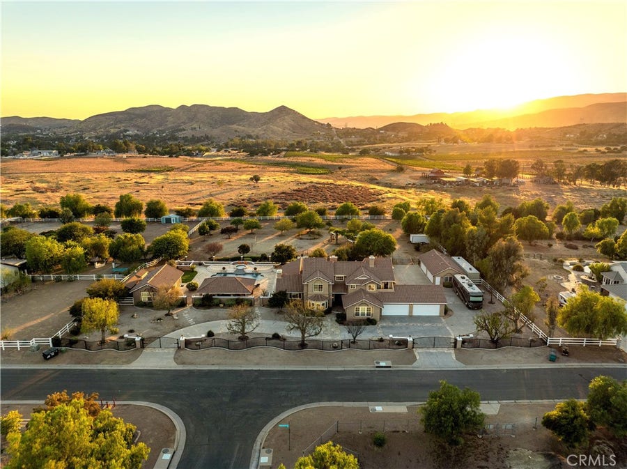 Property photo for 34901 Sweetwater Drive, Agua Dulce, CA