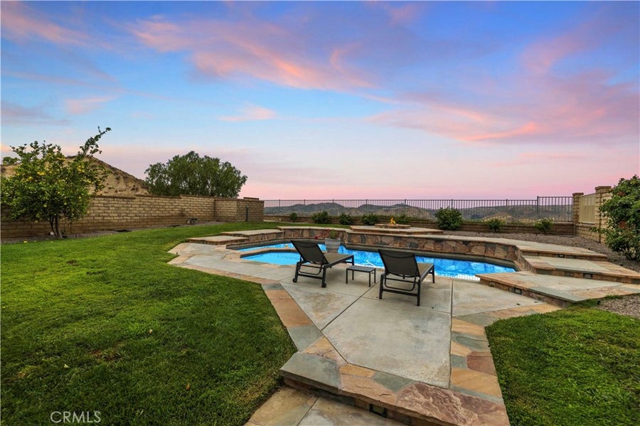 Property photo for 22915 Raintree Lane, Saugus, CA
