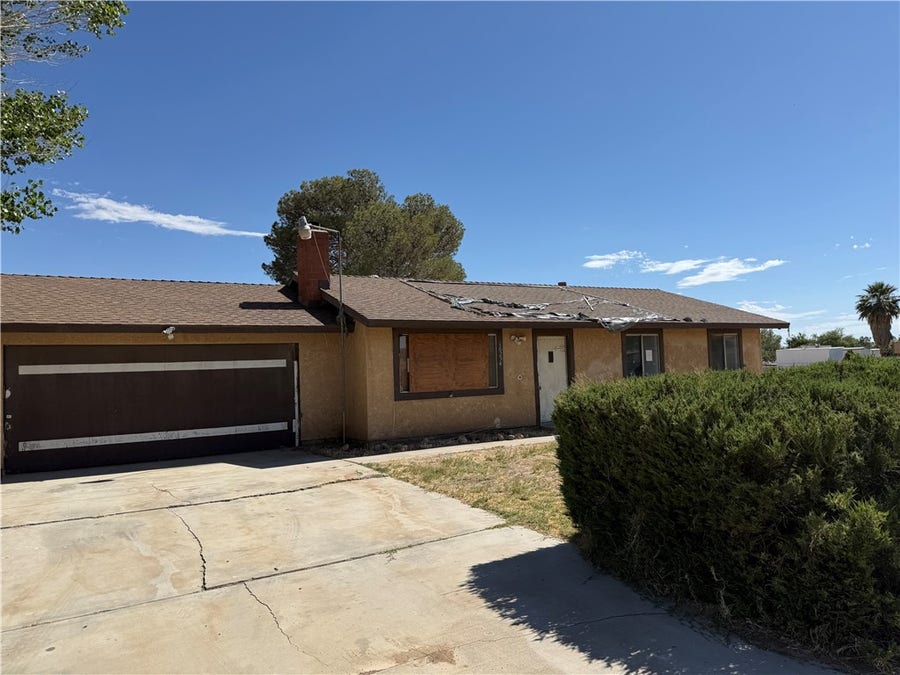 Property photo for 16254 Mossdale, Lancaster, CA