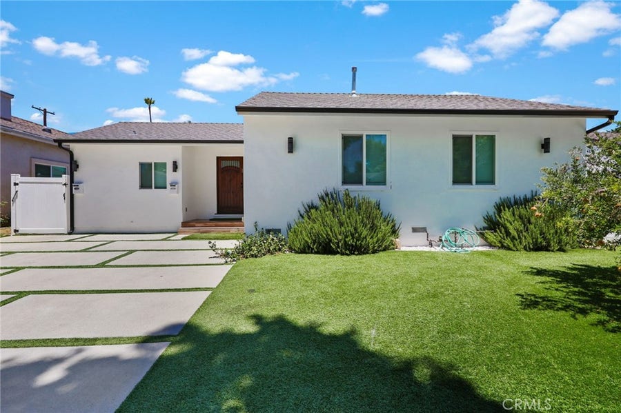 Property photo for 18015 Collins, Encino, CA