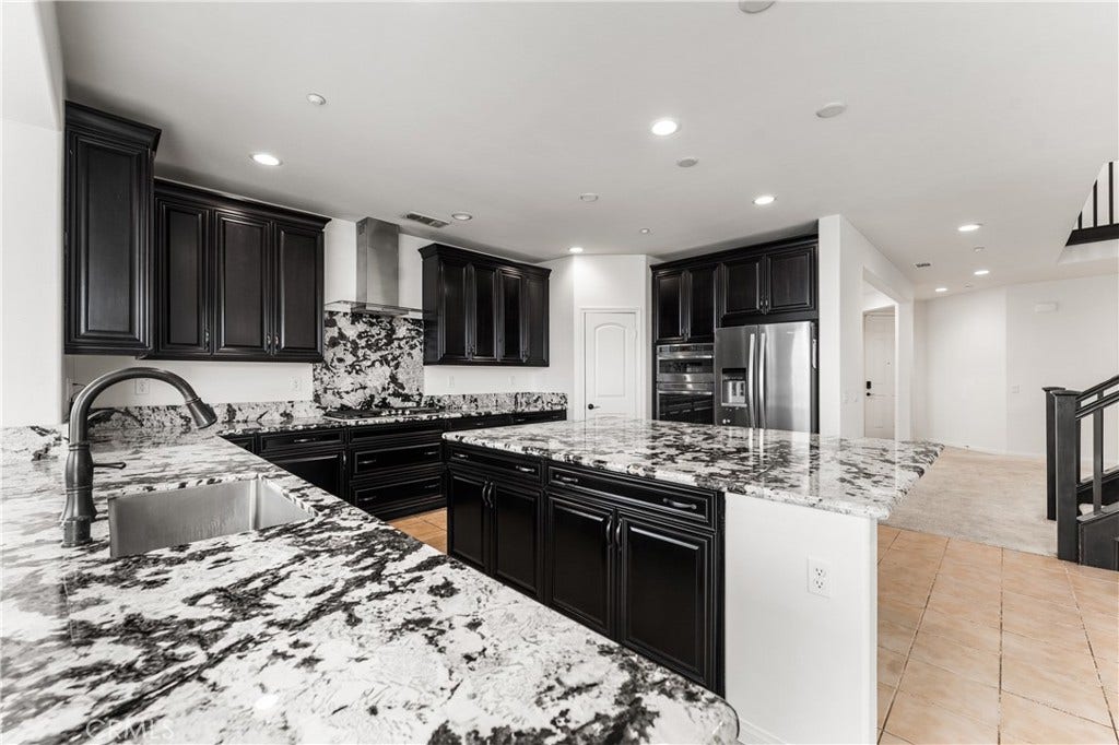 2821 Bracken Way, Palmdale, CA 93551