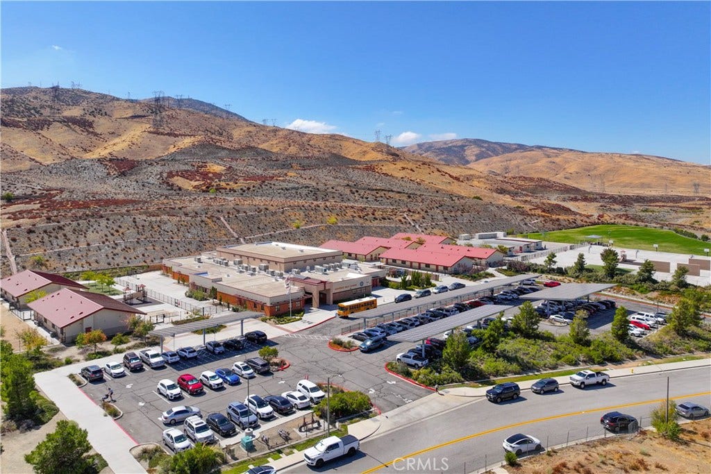 2821 Bracken Way, Palmdale, CA 93551