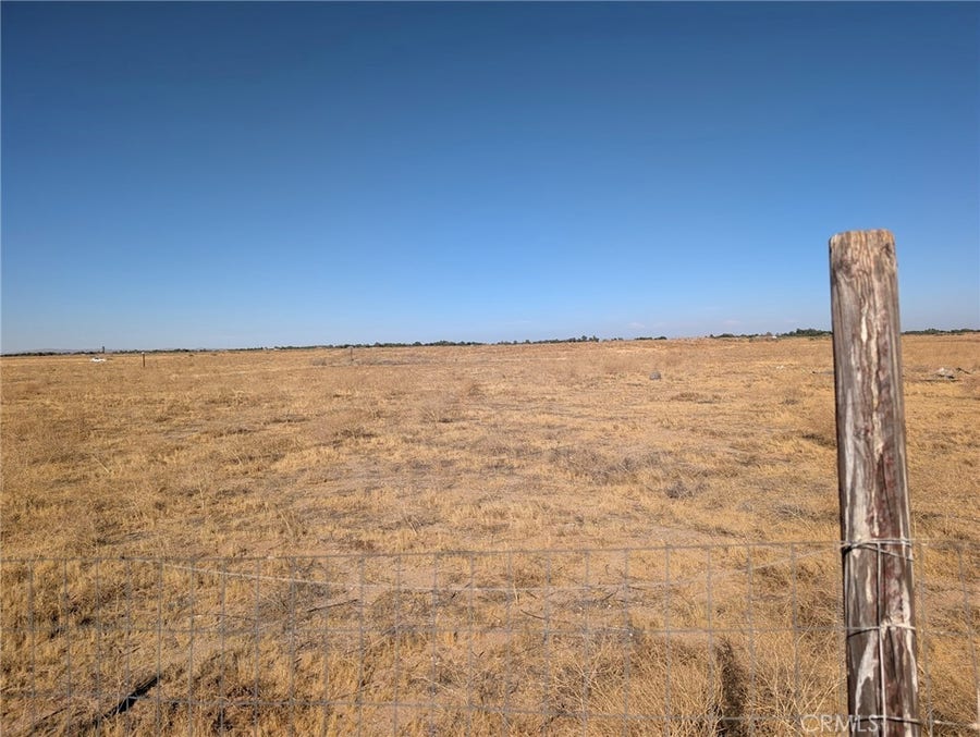Property photo for 0 101st St W & Avenue E4, Lancaster, CA