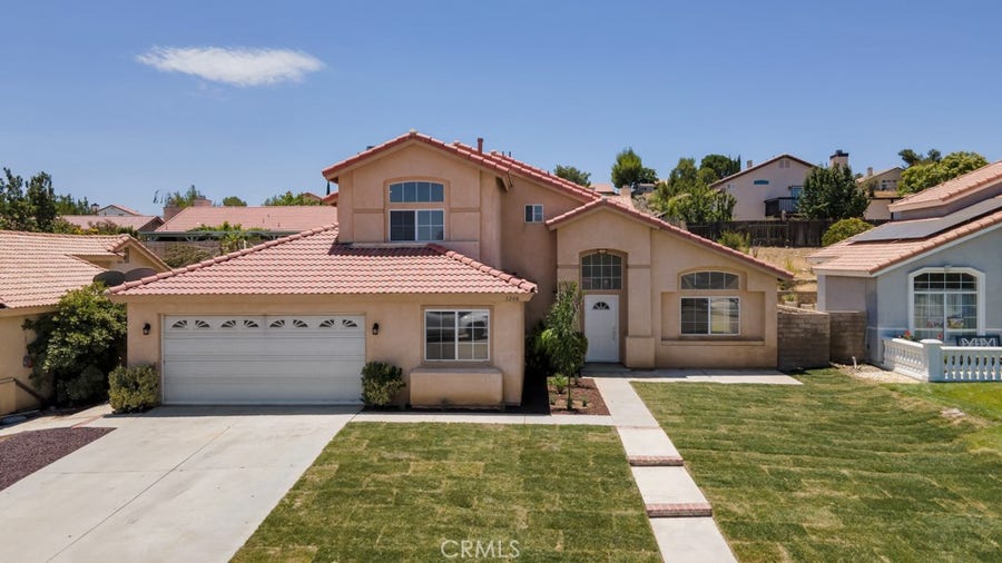 Property photo for 3208 Shale, Palmdale, CA