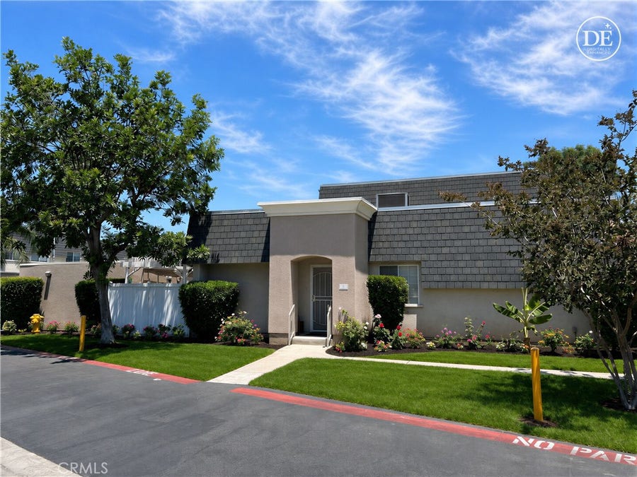 Property photo for 19242 Hamlin, #1, Reseda, CA