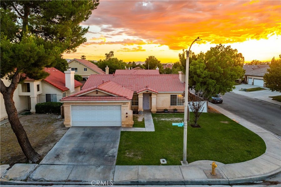 Property photo for 44129 Amherst Lane, Lancaster, CA