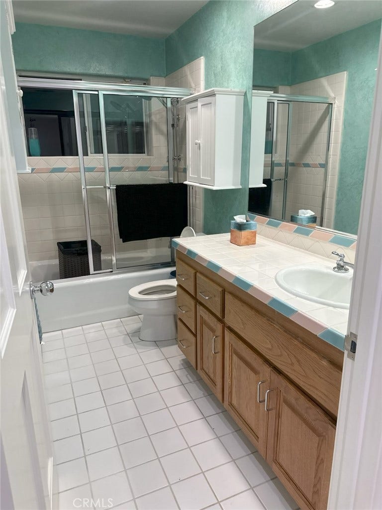 2228 Washington, Santa Monica, CA 90403