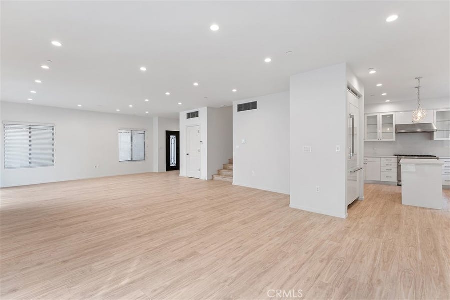 Property photo for 913 N Hilldale Avenue, #3, West Hollywood, CA